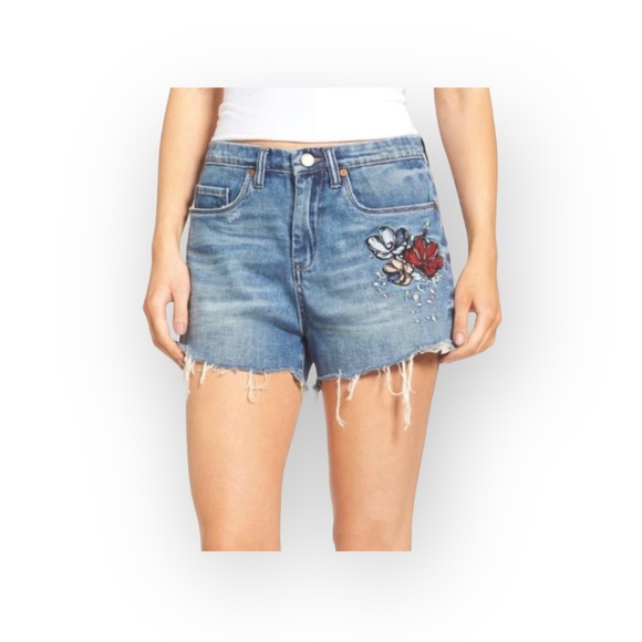 new BlankNYC ★ Festival Floral Embroidery Denim Cut Off Shorts ★ Inside Joker 30 - Picture 1 of 16